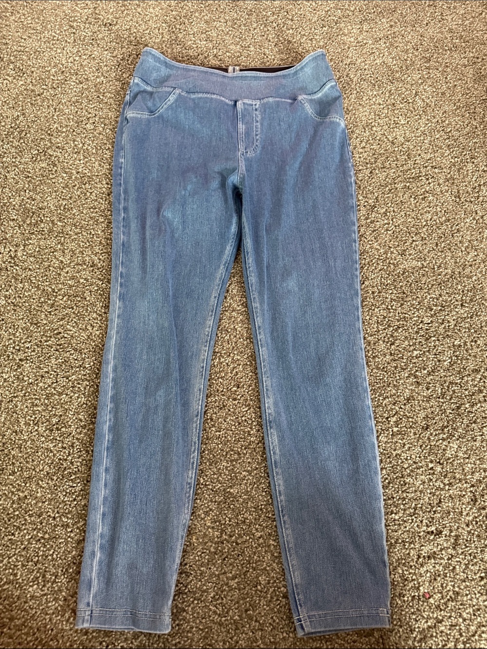 Women’s light blue jeggings